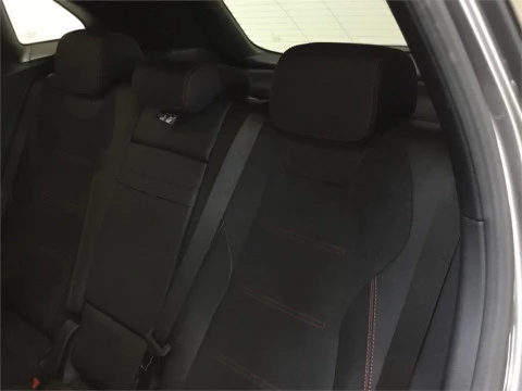 Mercedes-Benz GLA 200 D