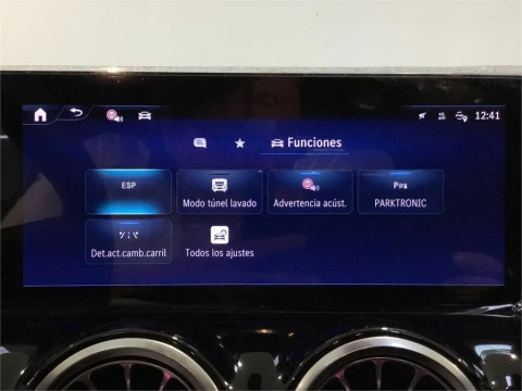 Mercedes-Benz GLA 200 D