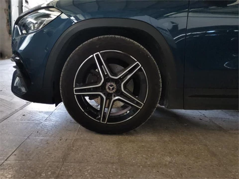 Mercedes-Benz GLA 200 D