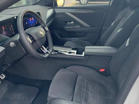 Opel Astra 5P Electric GS 54kWh 156 CV (115kW) Opel Astra 5P Electric GS 54kWh 156 CV (115kW)