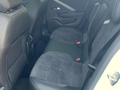 Opel Astra 5P Electric GS 54kWh 156 CV (115kW)