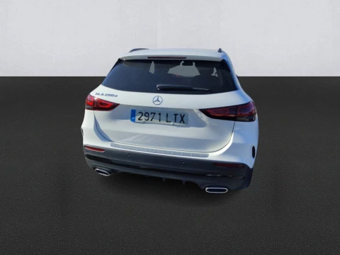 Mercedes-Benz GLA GLA 200 D