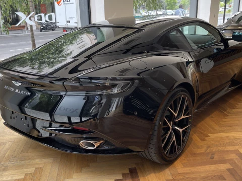 Aston Martin DB12 4.0 V8 Auto