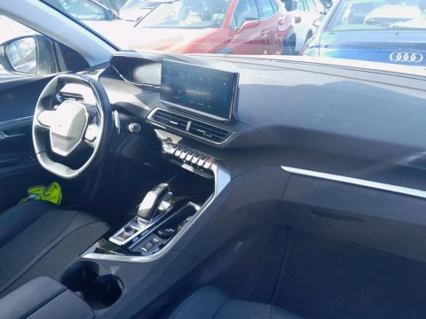 Peugeot 3008 Hybrid 225 e-EAT8 Allure