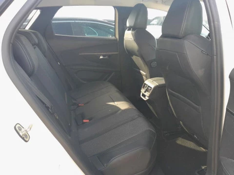 Peugeot 3008 Hybrid 225 e-EAT8 Allure