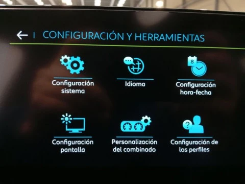 Peugeot 3008 Hybrid 225 e-EAT8 Allure