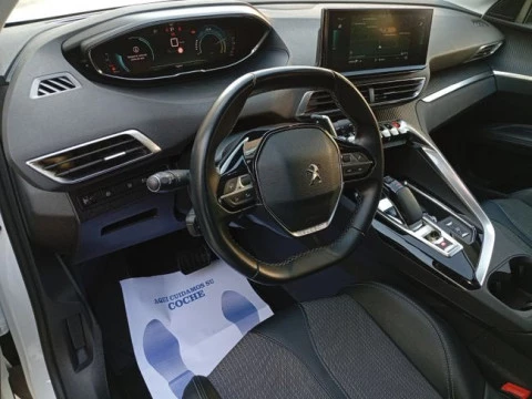 Peugeot 3008 Hybrid 225 e-EAT8 Allure