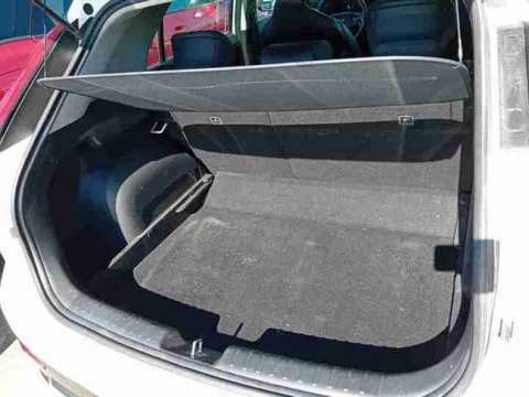 Kia Niro 1.6 GDi HEV 104kW (141CV) Drive