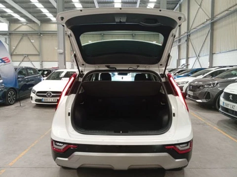 Kia Niro 1.6 GDi HEV 104kW (141CV) Drive