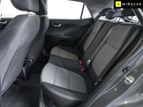 Kia Stonic 1.0 T-GDi MHEV iMT Concept 74 kW (100 CV)