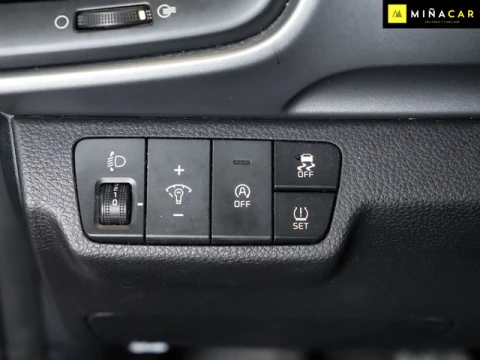 Kia Stonic 1.0 T-GDi MHEV iMT Concept 74 kW (100 CV)