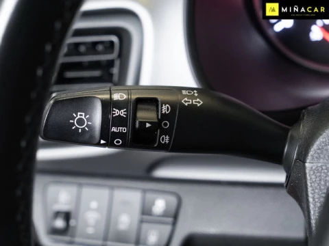 Kia Stonic 1.0 T-GDi MHEV iMT Concept 74 kW (100 CV)