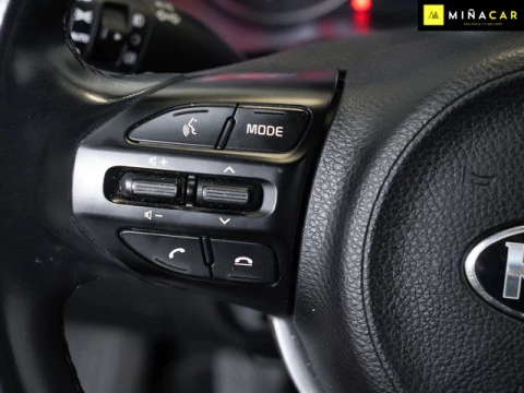 Kia Stonic 1.0 T-GDi MHEV iMT Concept 74 kW (100 CV)