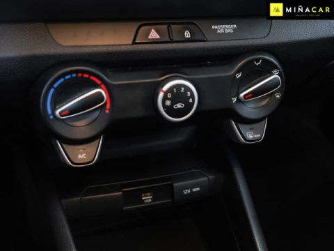 Kia Stonic 1.0 T-GDi MHEV iMT Concept 74 kW (100 CV)