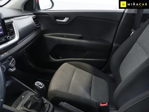 Kia Stonic 1.0 T-GDi MHEV iMT Concept 74 kW (100 CV)