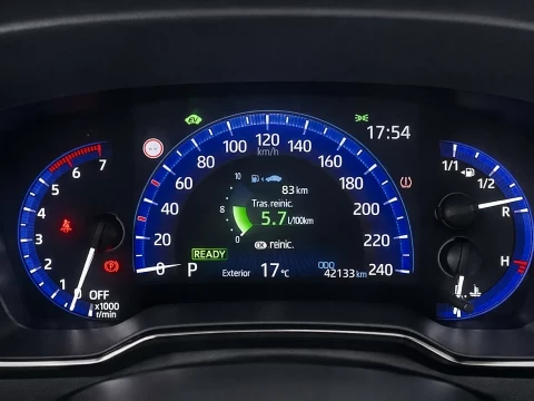Cuadro de instrumentos con indicación de kilómetros recorridos del Corolla 1.8 122CV ActiveTech.