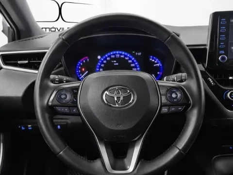 Volante multifunción del Corolla 1.8 122CV ActiveTech.