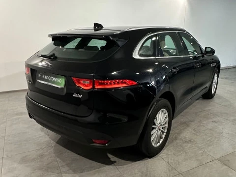 Jaguar F-Pace 2.0D I4  PURE AUT 180