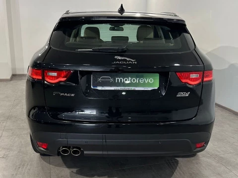 Jaguar F-Pace 2.0D I4  PURE AUT 180