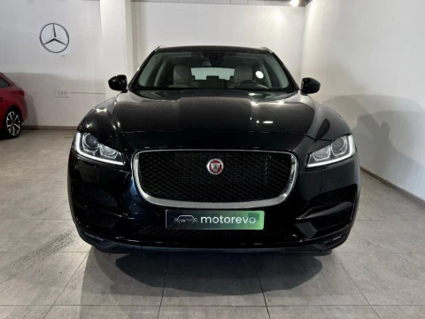 Jaguar F-Pace 2.0D I4  PURE AUT 180