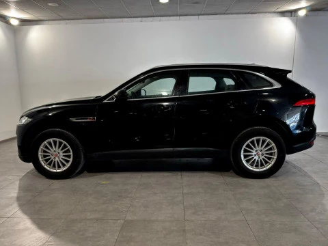 Jaguar F-Pace 2.0D I4  PURE AUT 180