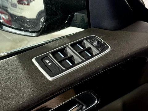 Jaguar F-Pace 2.0D I4  PURE AUT 180