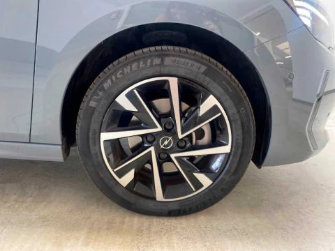 Opel Corsa GS 1.2T XHL MT6 S/S 100 CV (74kW)