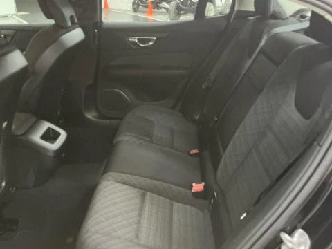 Volvo S60 S60 Core, B4 (gasolina), Gasolina