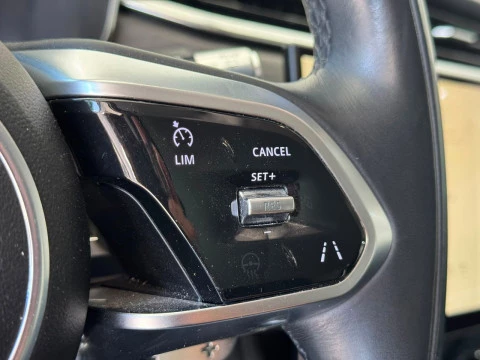 Jaguar F-Pace 2.0D L4 MHEV R-DYNAMIC SE AUT. AWD 163