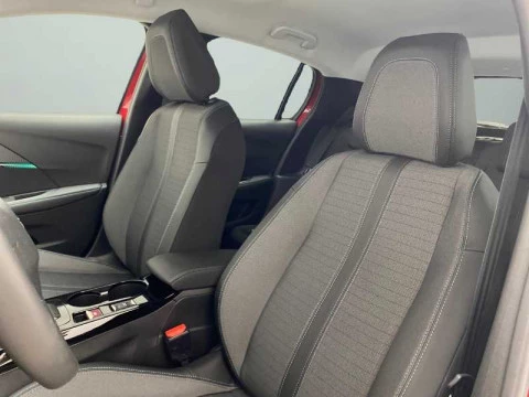 Peugeot 208 Nuevo 208 5P Allure Pack Eléctrico 136 (100 Kw)