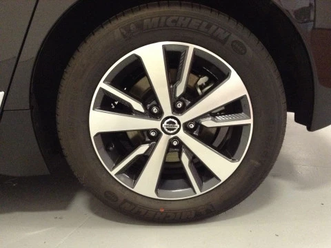 Nissan Leaf  40 kWh Acenta