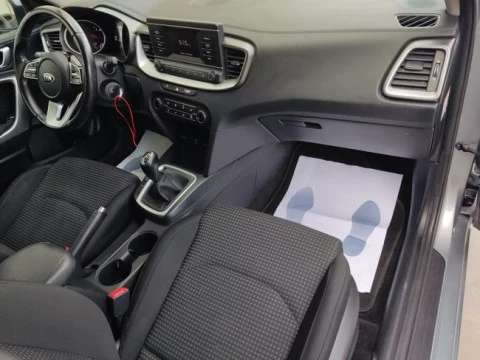 Kia Ceed Tourer Tourer 1.6 MHEV iMT 100kW Concept