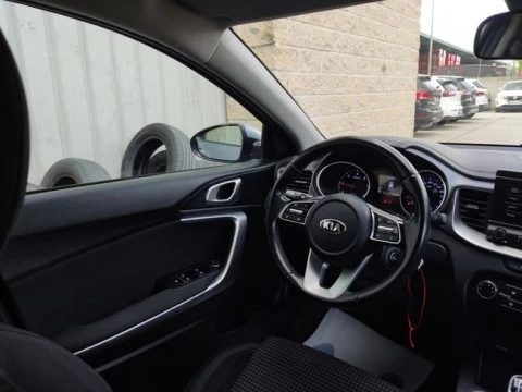 Kia Ceed Tourer Tourer 1.6 MHEV iMT 100kW Concept