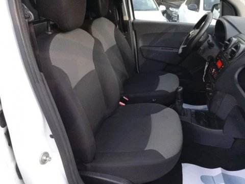 Dacia Dokker  Essential 1.6 75Kw 