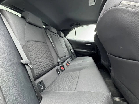 Toyota Corolla 1.8 125H ACTIVE TECH E-CVT