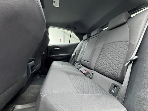 Toyota Corolla 1.8 125H ACTIVE TECH E-CVT