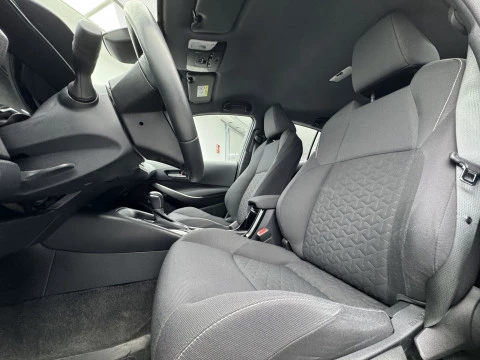 Toyota Corolla 1.8 125H ACTIVE TECH E-CVT