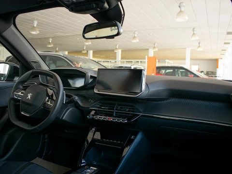 Peugeot 2008 1.5 BLUEHDI 130 S&S ALLURE AUTO 5P
