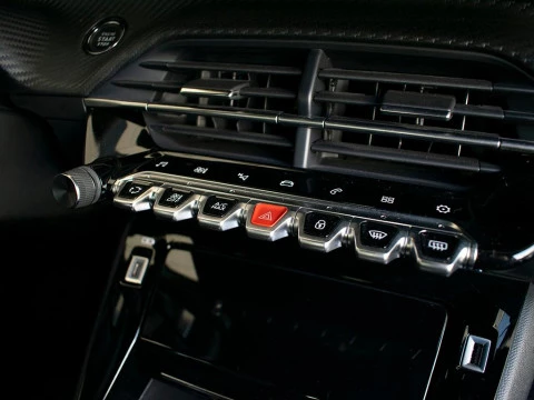 Peugeot 2008 1.5 BLUEHDI 130 S&S ALLURE AUTO 5P