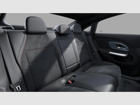 Mercedes-Benz CLA  250+ con tecnologia EQ