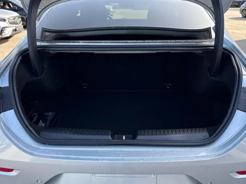Mercedes-Benz CLA  250+ con tecnologia EQ