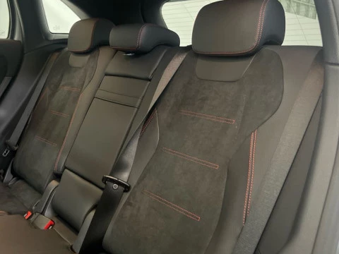 Mercedes-Benz GLA 200 D