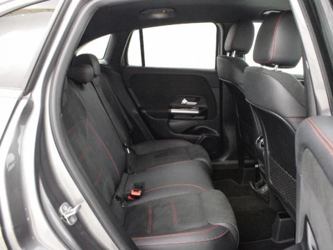 Mercedes-Benz GLA 1.3 GLA 250 E DCT 218 5P