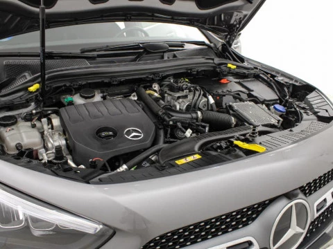Mercedes-Benz GLA 1.3 GLA 250 E DCT 218 5P