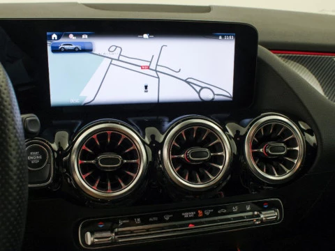 Mercedes-Benz GLA 1.3 GLA 250 E DCT 218 5P