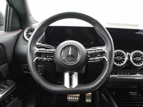 Mercedes-Benz GLA 1.3 GLA 250 E DCT 218 5P