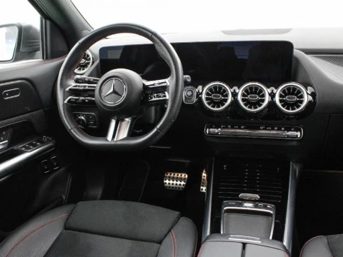 Mercedes-Benz GLA 1.3 GLA 250 E DCT 218 5P