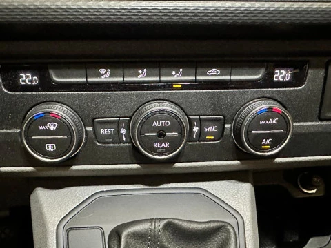 Volkswagen Caravelle 2.0 TDI DSG BMT SWB ORIGIN 150CV