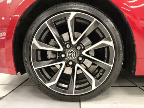 Toyota Corolla 180H FEEL! E-CVT 132 kW (180 CV)