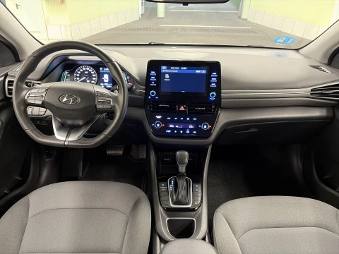 Hyundai IONIQ 1.6 GDI PHEV Klass DCT 104 kW (141 CV)